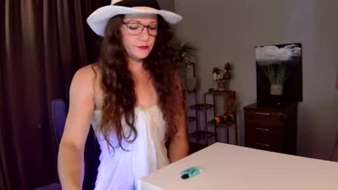 Kendra online show from February 5, 3:10 am