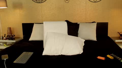 Snapshot of kendraleroy chatting on February 16, 4:31 am KENDRA online show from February 16, 4:31 am