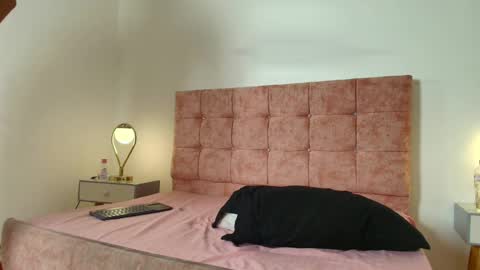 Kendy Lians online show from March 31, 12:16 pm