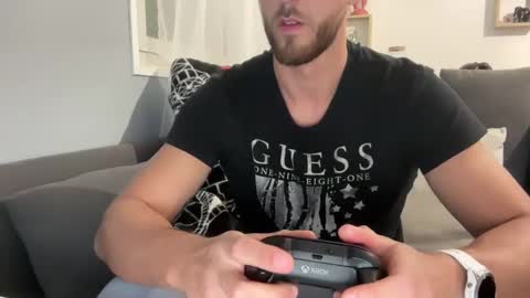 kevin ramos online show from December 22, 5:21 pm