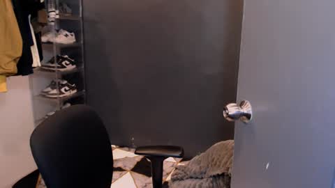 ken online show from January 4, 1:53 pm