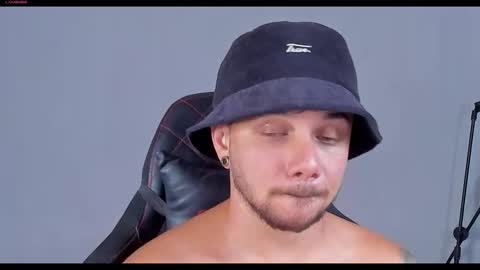 kenin online show from February 2, 6:15 pm