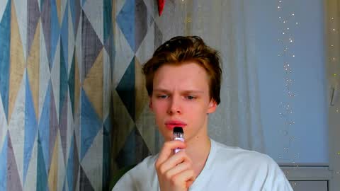 kenordi online show from April 3, 3:41 pm