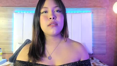 kerlenhot online show from April 30, 2:27 am