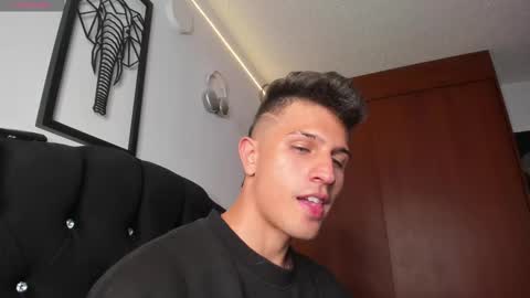 Kevin Ahs online show from November 20, 10:18 pm