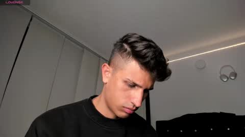 Kevin Ahs online show from October 1, 1:48 am