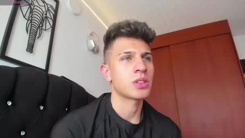 Kevin Ahs online show from November 24, 8:51 pm