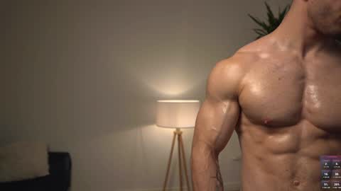 Snapshot of kevinandresxx chatting on December 11, 11:41 am Kevin online show from December 11, 11:41 am