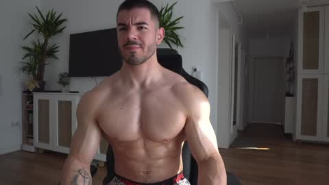 Snapshot of kevinandresxx chatting on February 7, 9:26 am Kevin online show from February 7, 9:26 am