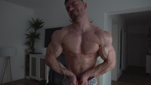 Snapshot of kevinandresxx chatting on February 3, 11:31 am Kevin online show from February 3, 11:31 am