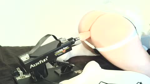 KevinBottomB87 online show from February 24, 11:52 pm