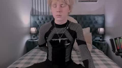 Kevin online show from November 11, 3:14 pm