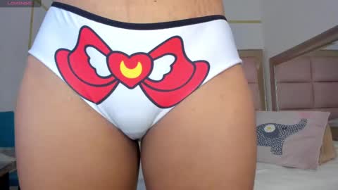 Snapshot of keyla_spencer chatting on February 19, 12:44 pm keyla online show from February 19, 12:44 pm