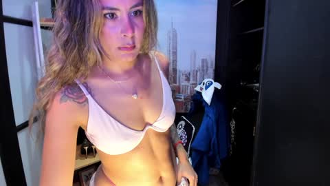 Keyla Kim online show from December 20, 1:54 pm