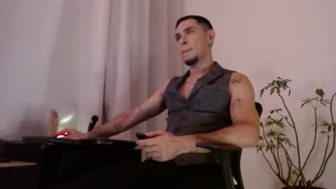 KhalicaN online show from March 4, 10:01 am