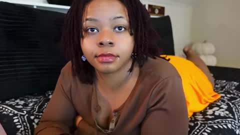 Khaya online show from October 27, 5:35 pm