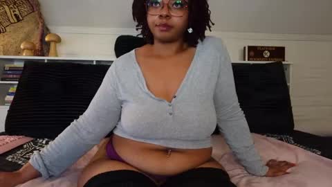 Khaya online show from October 28, 7:59 pm