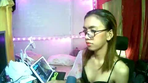 Khelsey online show from March 11, 12:13 am