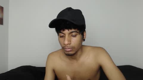 khevinlopezonig online show from December 17, 2:51 am