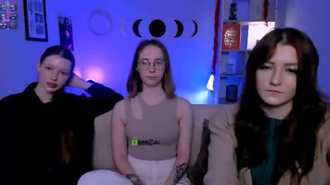 khloebeauty online show from March 7, 8:20 pm