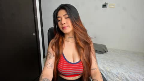 Evelyn online show from December 4, 3:59 pm