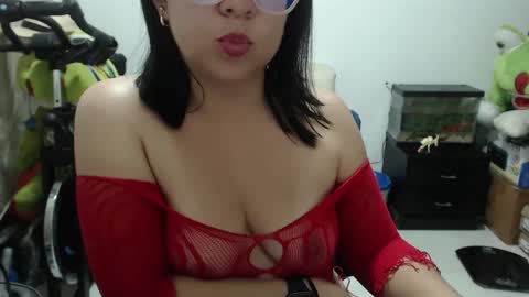 KiaraRouse online show from December 18, 3:35 am