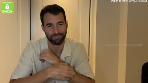 Manu online show from December 11, 5:47 pm