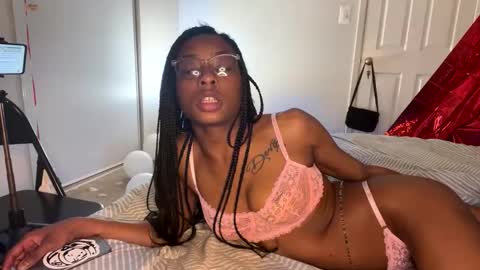 HunneysPlayRoom online show from February 15, 7:51 am