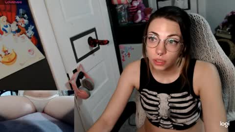 Kiersten online show from March 26, 3:17 pm