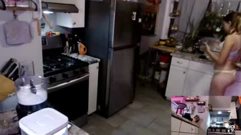 Kiersten online show from June 25, 3:58 am