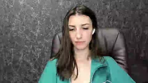 Mika and Miranda online show from September 21, 4:33 pm