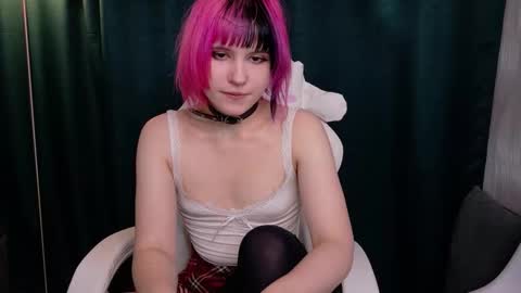 Kiki online show from October 10, 9:37 am