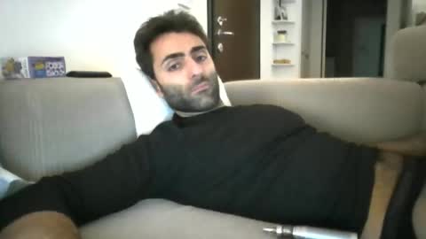 kikkus01 online show from October 21, 7:35 am