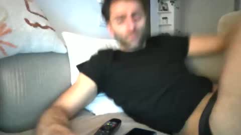 kikkus01 online show from March 8, 5:01 pm