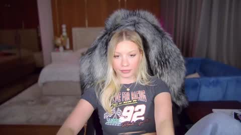 Killer Tits online show from January 15, 9:34 pm