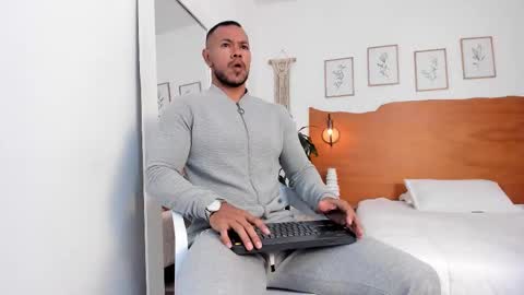 Kilua Muscle guy online show from March 24, 8:37 pm