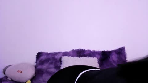 kim_mouth17 online show from February 3, 6:23 pm