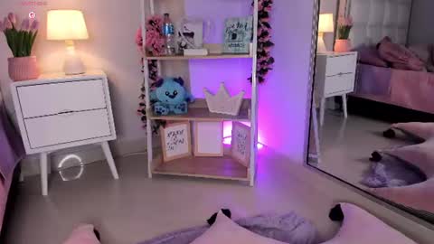 April online show from July 25, 9:57 pm
