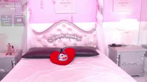         online show from June 4, 8:37 pm
