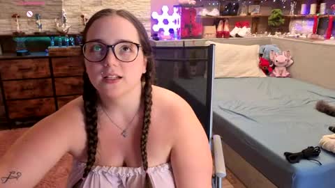 kimberlycaprice online show from June 4, 3:29 pm
