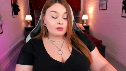 Snapshot of kimberlymaran chatting on February 26, 12:05 pm The one that you wont be able to forget online show from February 26, 12:05 pm