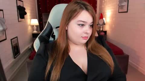 Snapshot of kimberlymaran chatting on February 9, 1:14 pm The one that you wont be able to forget online show from February 9, 1:14 pm