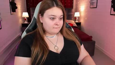 Snapshot of kimberlymaran chatting on February 26, 9:01 am The one that you wont be able to forget online show from February 26, 9:01 am