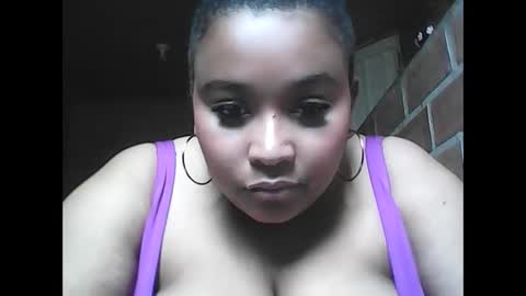 kimm88002 online show from March 25, 8:04 pm