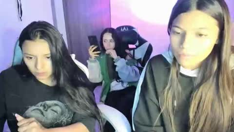 kimmi online show from November 26, 11:34 pm