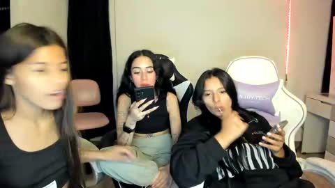 kimmi online show from February 17, 11:22 pm