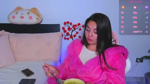 kimmie_dollxo online show from April 28, 2:27 am