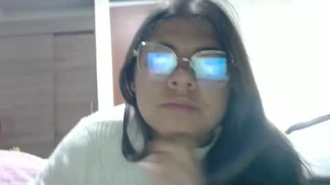 Kimmy online show from December 18, 3:57 am