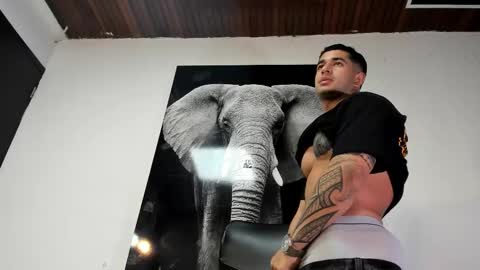 Angel Falconer online show from October 26, 4:02 am