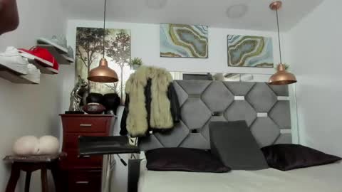 HOT MEN BLACK online show from February 12, 11:20 pm